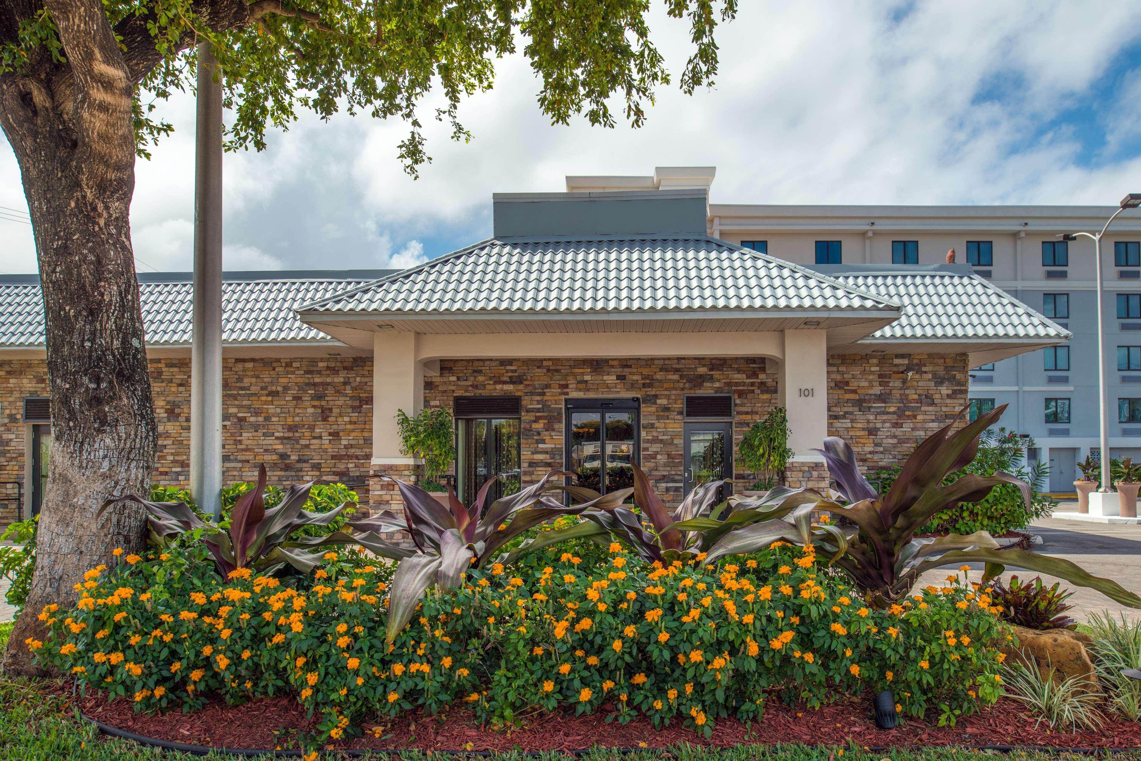 Best Western Plus Hollywood/Aventura Exterior foto